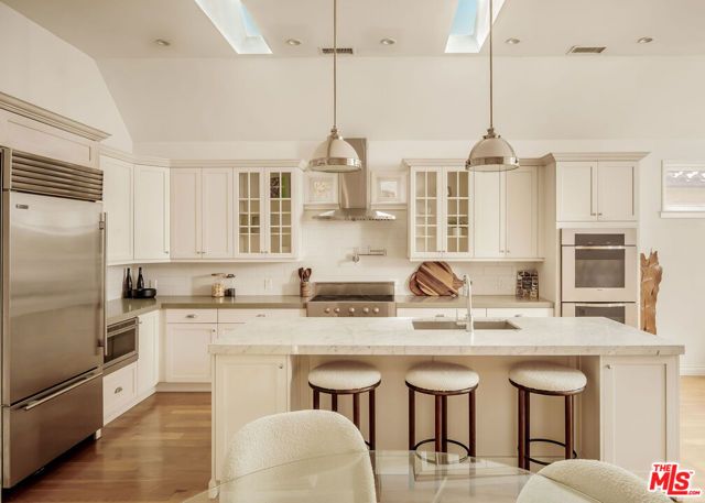 6307 W 5th Street, Los Angeles, CA 90048