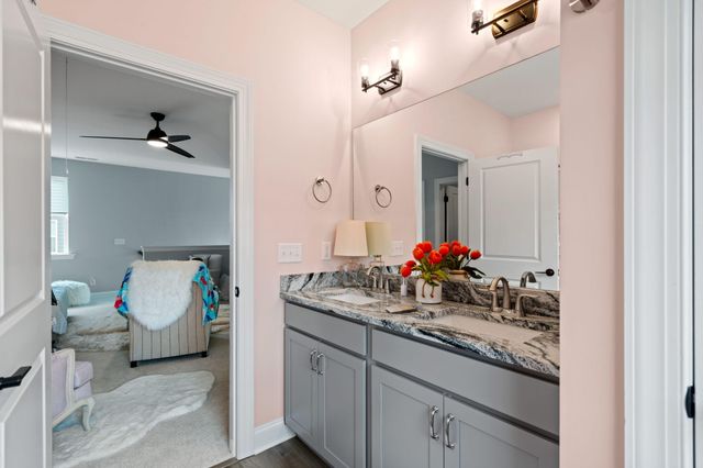 1214 Little Sorrel Road 54, Hixson, TN 37343