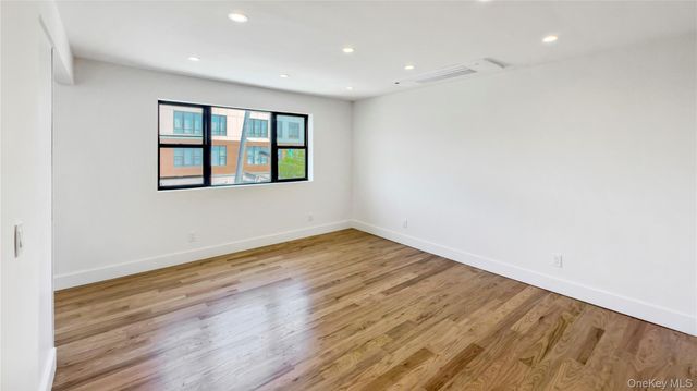 3104 28th Avenue, Astoria, NY 11102