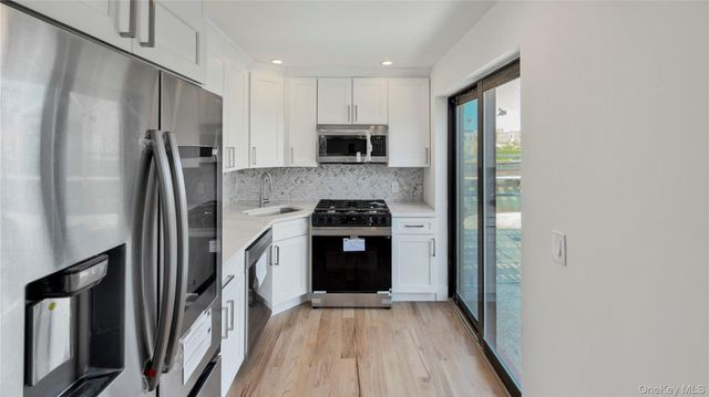3104 28th Avenue, Astoria, NY 11102