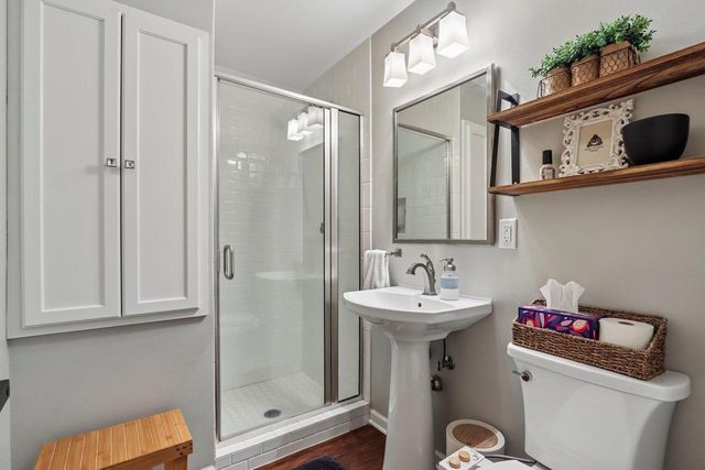 1210 E Broadway, Waukesha, WI 53186