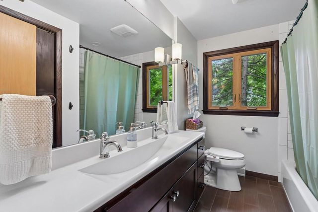 1210 E Broadway, Waukesha, WI 53186