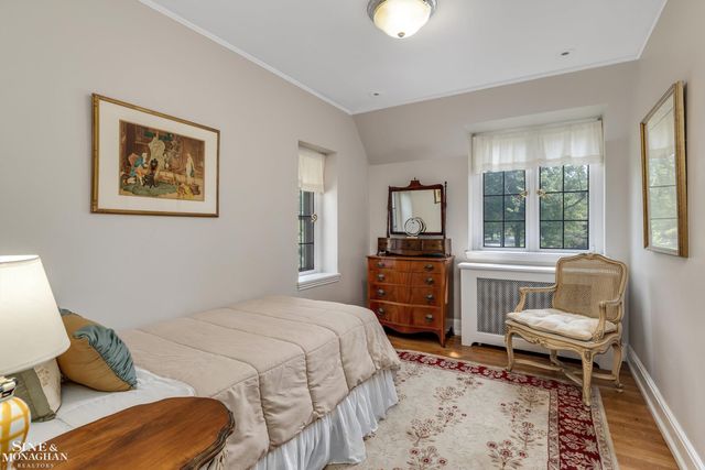 257 Ridge Road, Grosse Pointe Farms, MI 48236