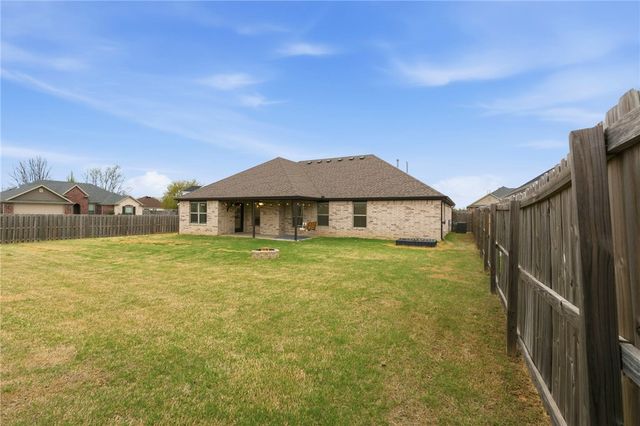 701 Tiger Eye Avenue, Lowell, AR 72745