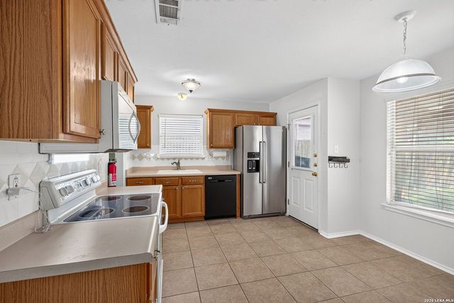 6018 Wood Bayou, San Antonio, TX 78249