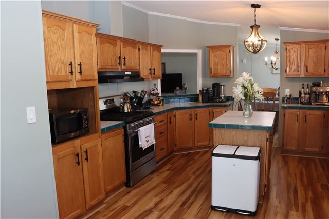 6351 Pebble Brook Lane, Williamson, NY 14589