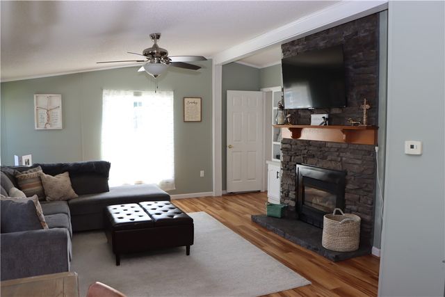 6351 Pebble Brook Lane, Williamson, NY 14589