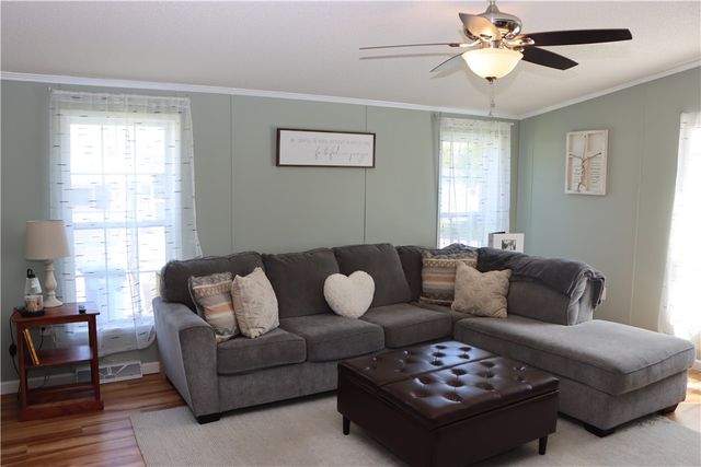 6351 Pebble Brook Lane, Williamson, NY 14589