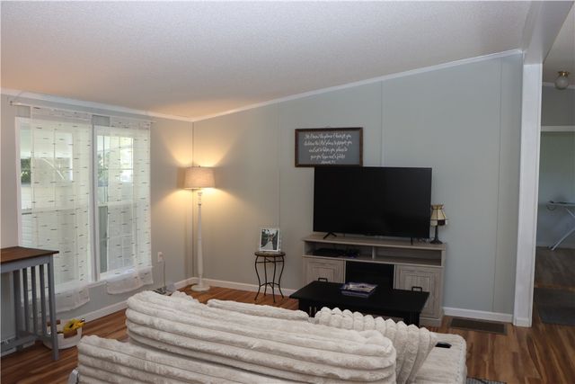 6351 Pebble Brook Lane, Williamson, NY 14589