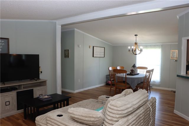 6351 Pebble Brook Lane, Williamson, NY 14589