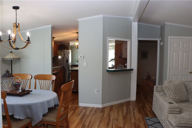 6351 Pebble Brook Lane, Williamson, NY 14589