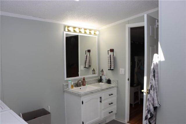 6351 Pebble Brook Lane, Williamson, NY 14589
