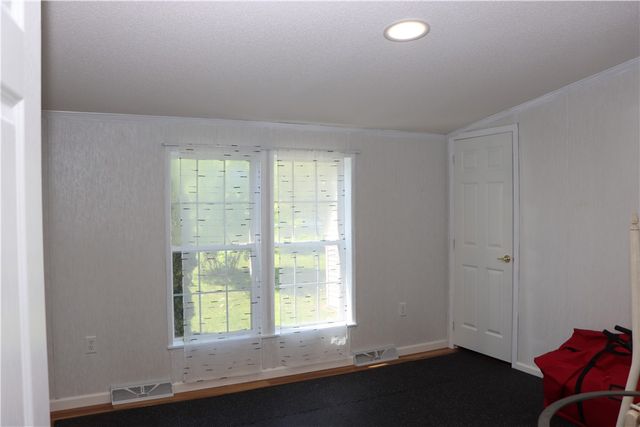 6351 Pebble Brook Lane, Williamson, NY 14589
