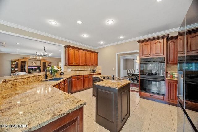 2120 Scott Lane, Knoxville, TN 37922