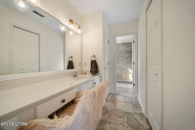 2120 Scott Lane, Knoxville, TN 37922