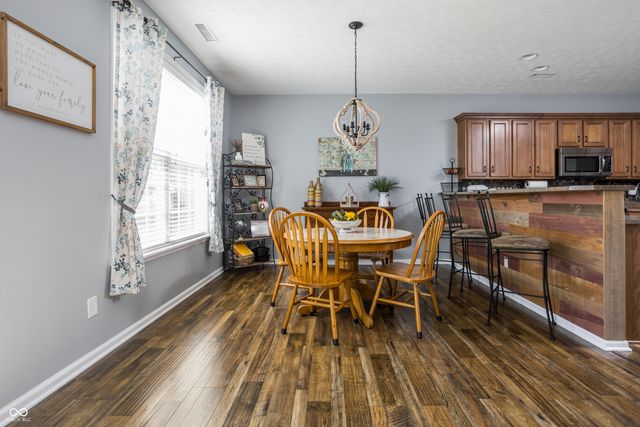 3824 Dusty Sands, Whitestown, IN 46075