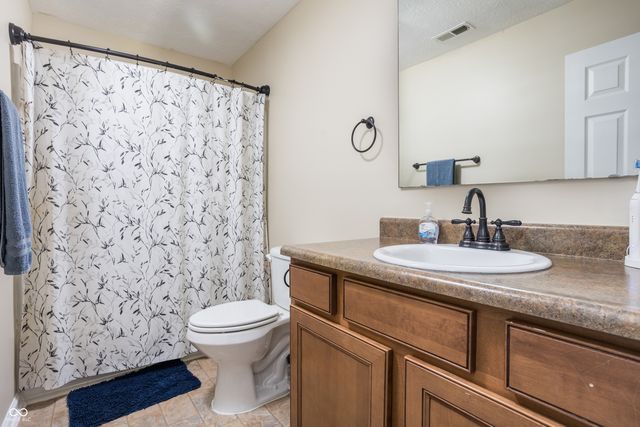 3824 Dusty Sands, Whitestown, IN 46075