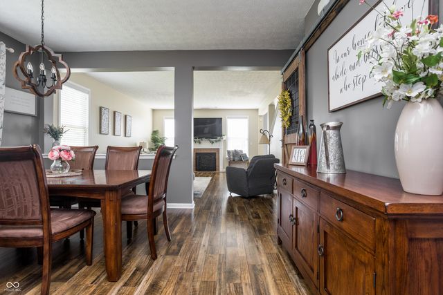 3824 Dusty Sands, Whitestown, IN 46075