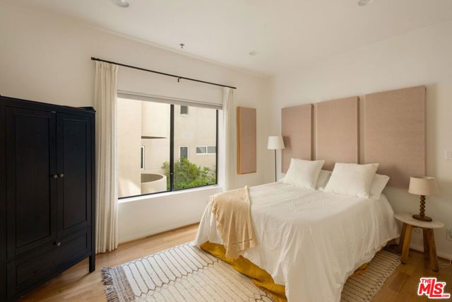 1539 Greenfield Avenue 102, Los Angeles, CA 90025