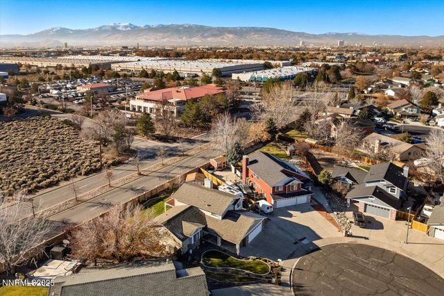 1866 Pocono Court, Sparks, NV 89434