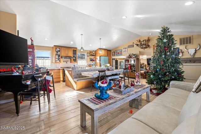 1866 Pocono Court, Sparks, NV 89434