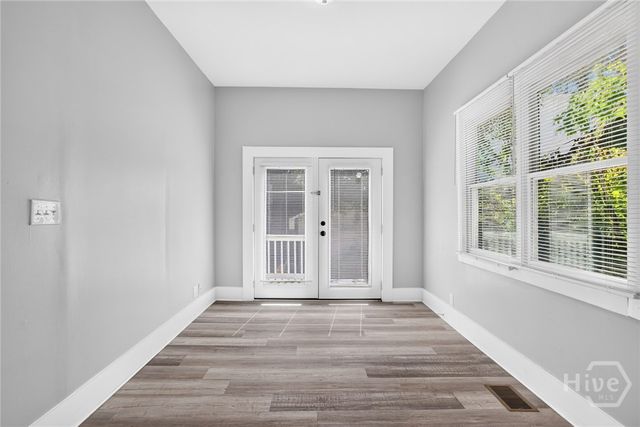 535 E 37th Street, Savannah, GA 31401