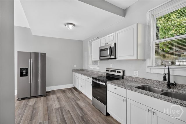 535 E 37th Street, Savannah, GA 31401