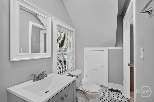 535 E 37th Street, Savannah, GA 31401