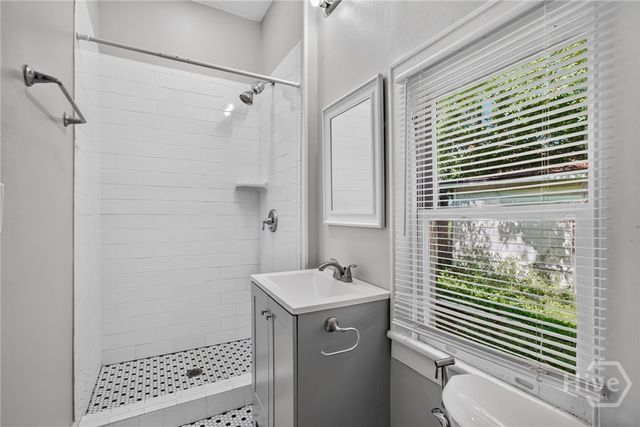 535 E 37th Street, Savannah, GA 31401