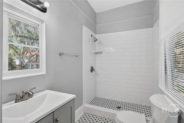 535 E 37th Street, Savannah, GA 31401