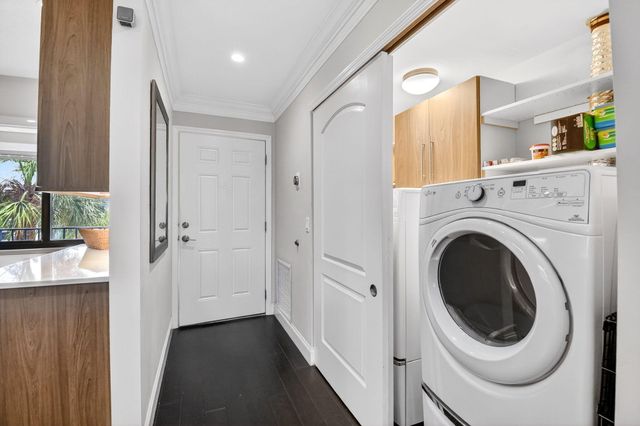 4290 Deste Court 303, Lake Worth, FL 33467