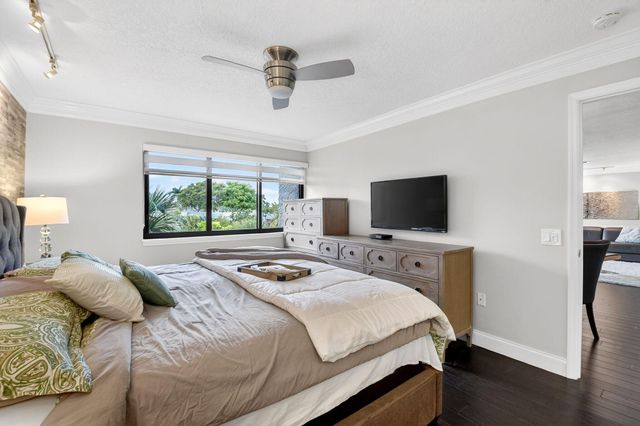 4290 Deste Court 303, Lake Worth, FL 33467