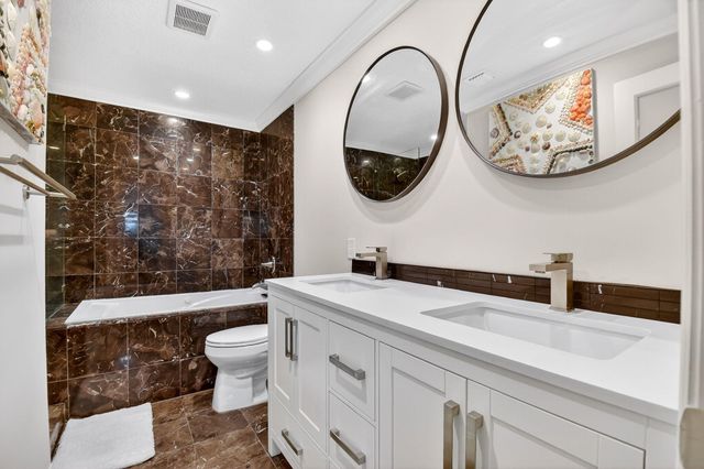 4290 Deste Court 303, Lake Worth, FL 33467