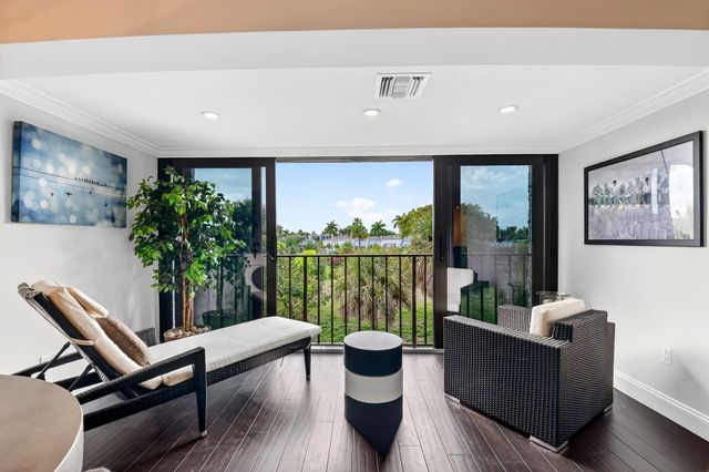 4290 Deste Court 303, Lake Worth, FL 33467