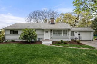 655 Water, Framingham, MA 01701