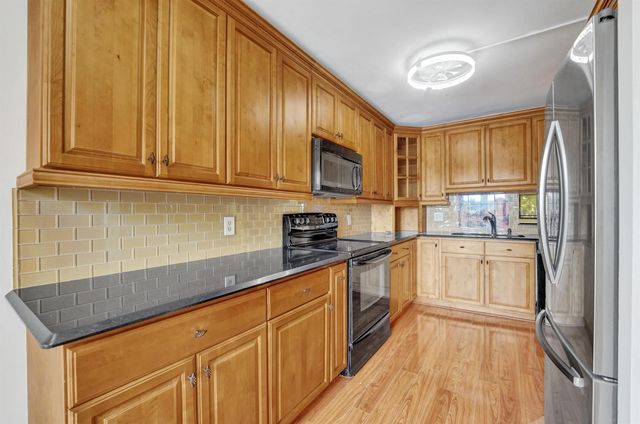 5306 Cedar Lake Drive 201, Boynton Beach, FL 33437