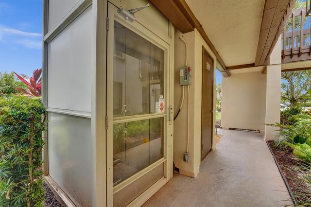 5306 Cedar Lake Drive 201, Boynton Beach, FL 33437
