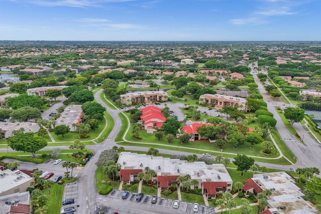 5306 Cedar Lake Drive 201, Boynton Beach, FL 33437