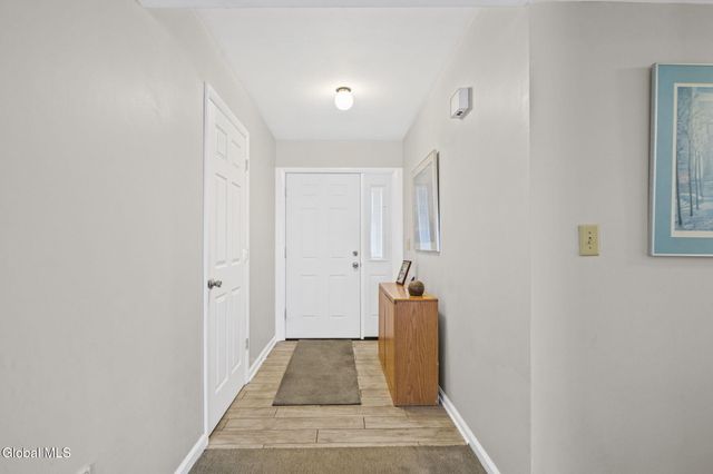 4 Deerfield Drive, Cohoes, NY 12047