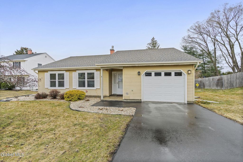 4 Deerfield Drive, Cohoes, NY 12047