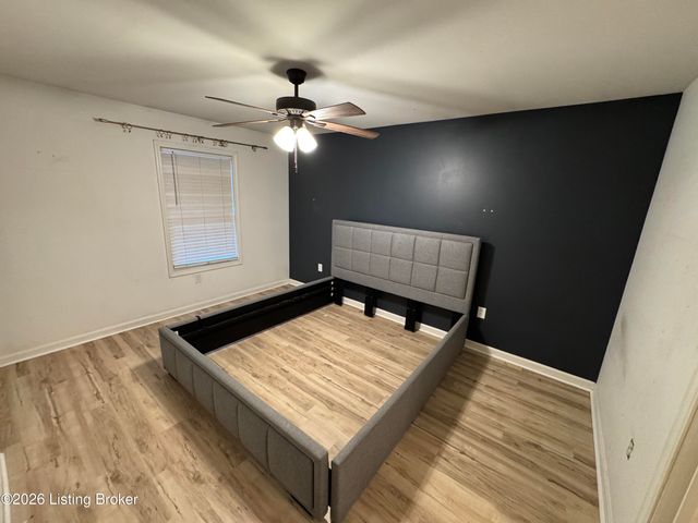 5466 R Bruce Ave, Louisville, KY 40214