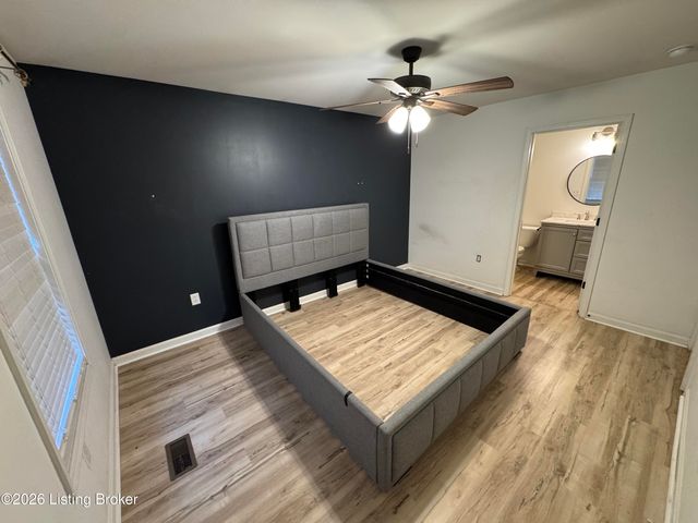 5466 R Bruce Ave, Louisville, KY 40214