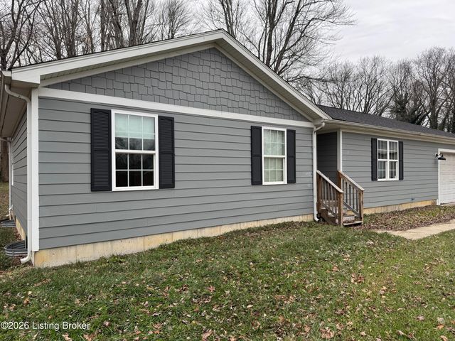 5466 R Bruce Ave, Louisville, KY 40214