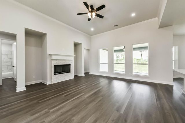 6618 Freret Bayou, Baytown, TX 77523