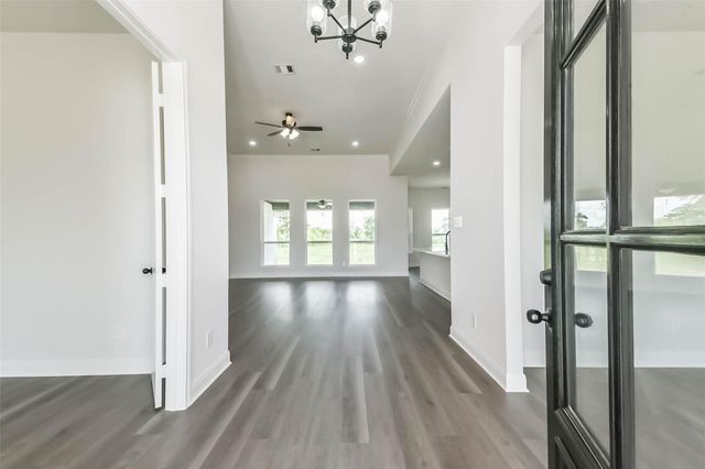 6618 Freret Bayou, Baytown, TX 77523