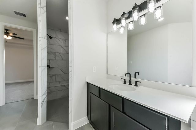 6618 Freret Bayou, Baytown, TX 77523