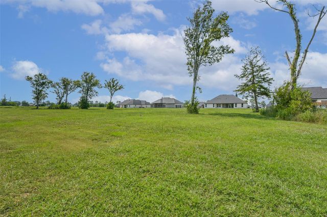 6618 Freret Bayou, Baytown, TX 77523