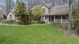 5990 Lynne Hollow Drive, Commerce Twp, MI 48382