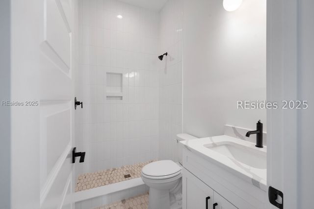 111 Willow Point Rd, Beaufort, SC 29906