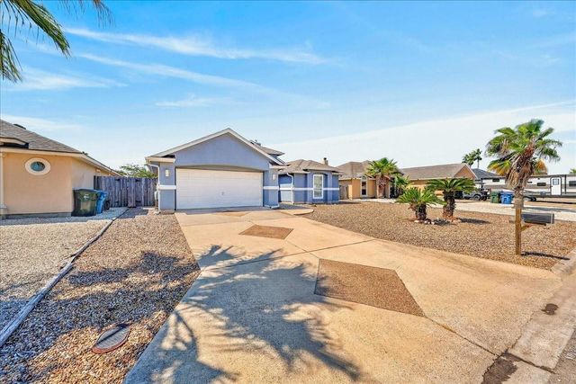 15217 Main Royal Drive, Corpus Christi, TX 78418